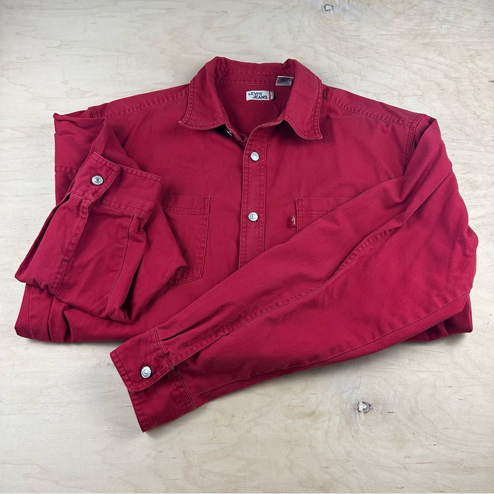 Levi’s button up - Picture 5 of 8